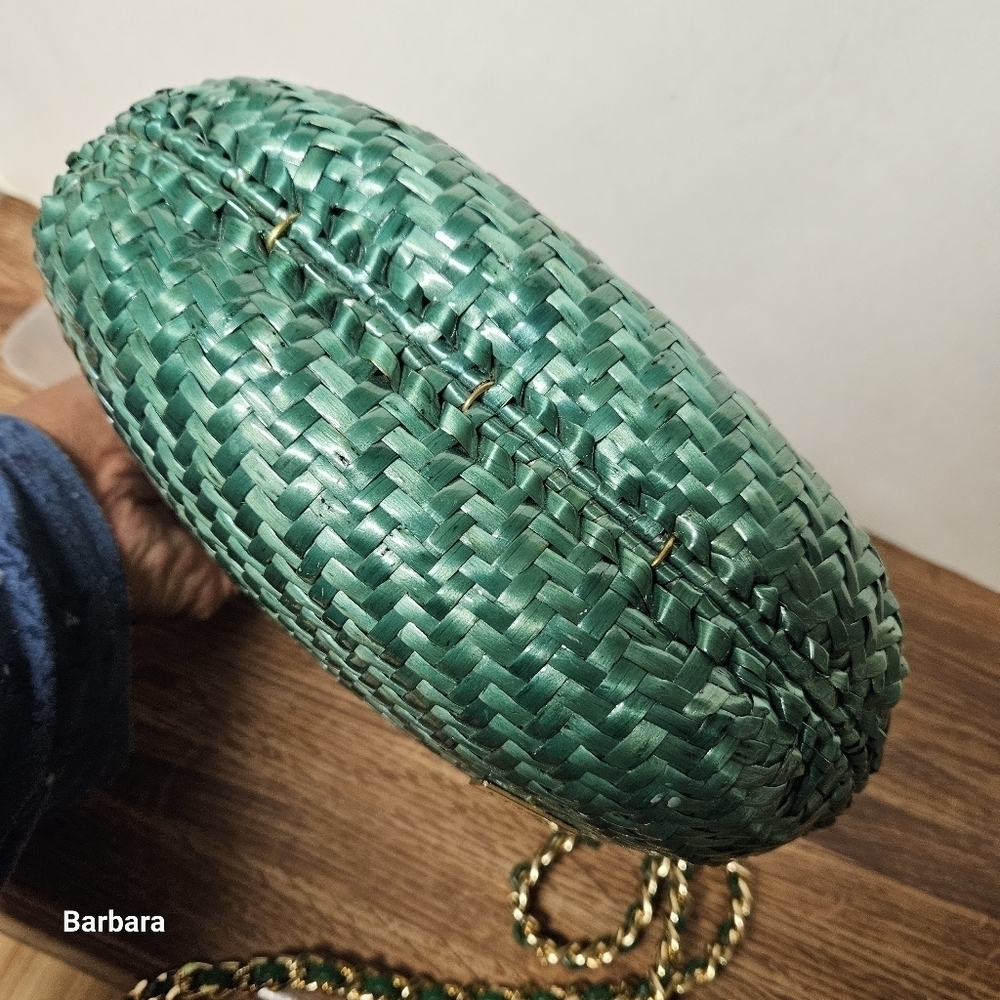 Nelly Green Handwoven Basket Weave Messenger Shoulder Bag - Picture 8 of 15